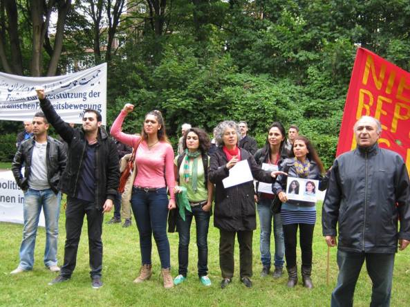 10584_666854503343555_702917661_n