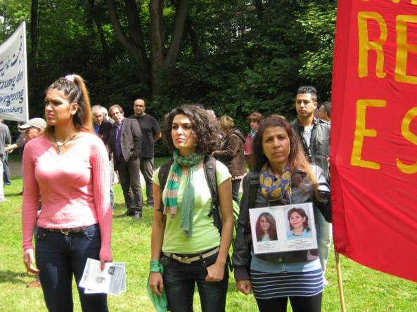 999406_666853200010352_1828089449_n