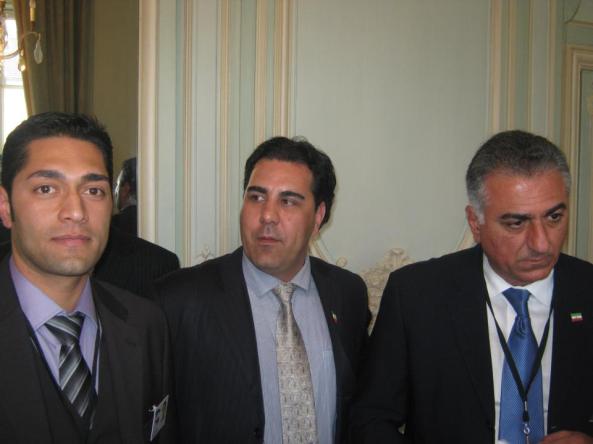 13255_637847169577622_896785565_n