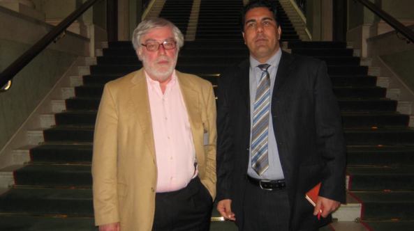 263314_655070981188574_1319122969_n