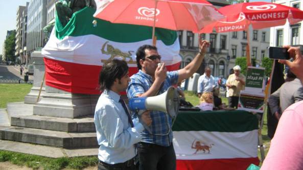 421359_663404403688565_946021881_n