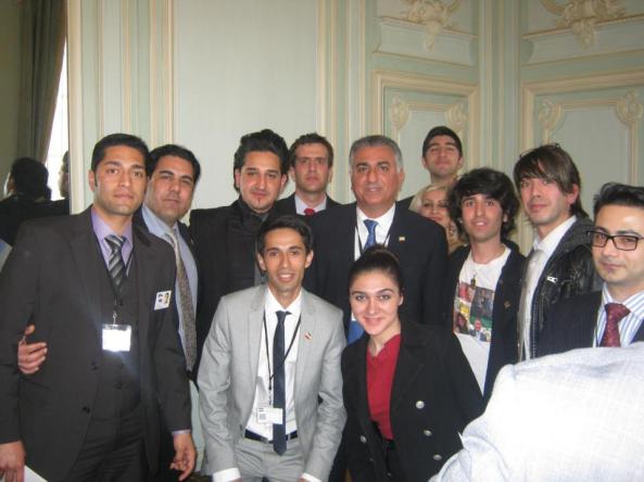 544349_637847416244264_1512017512_n