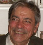 داریوش همایون